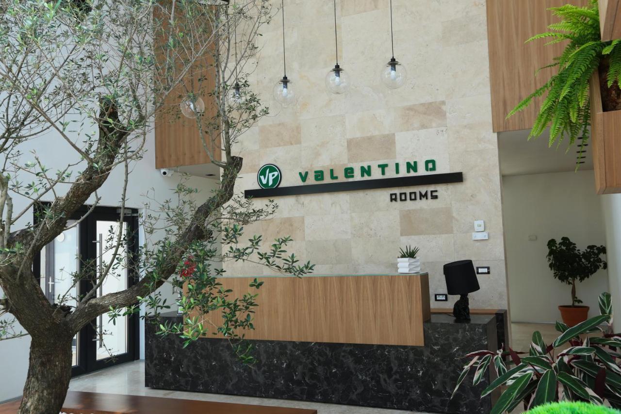Valentino Rooms Focșani Bagian luar foto