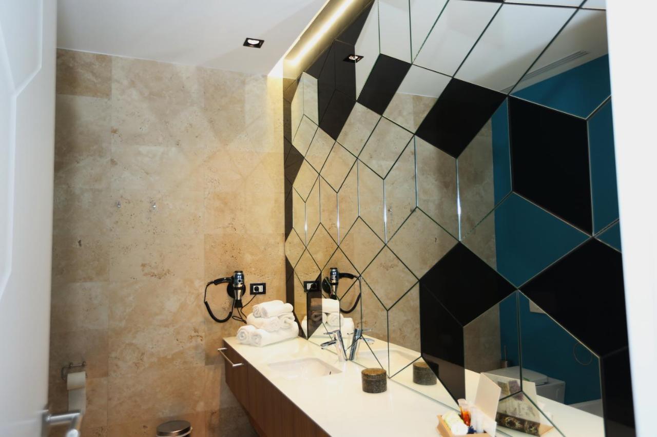 Valentino Rooms Focșani Bagian luar foto