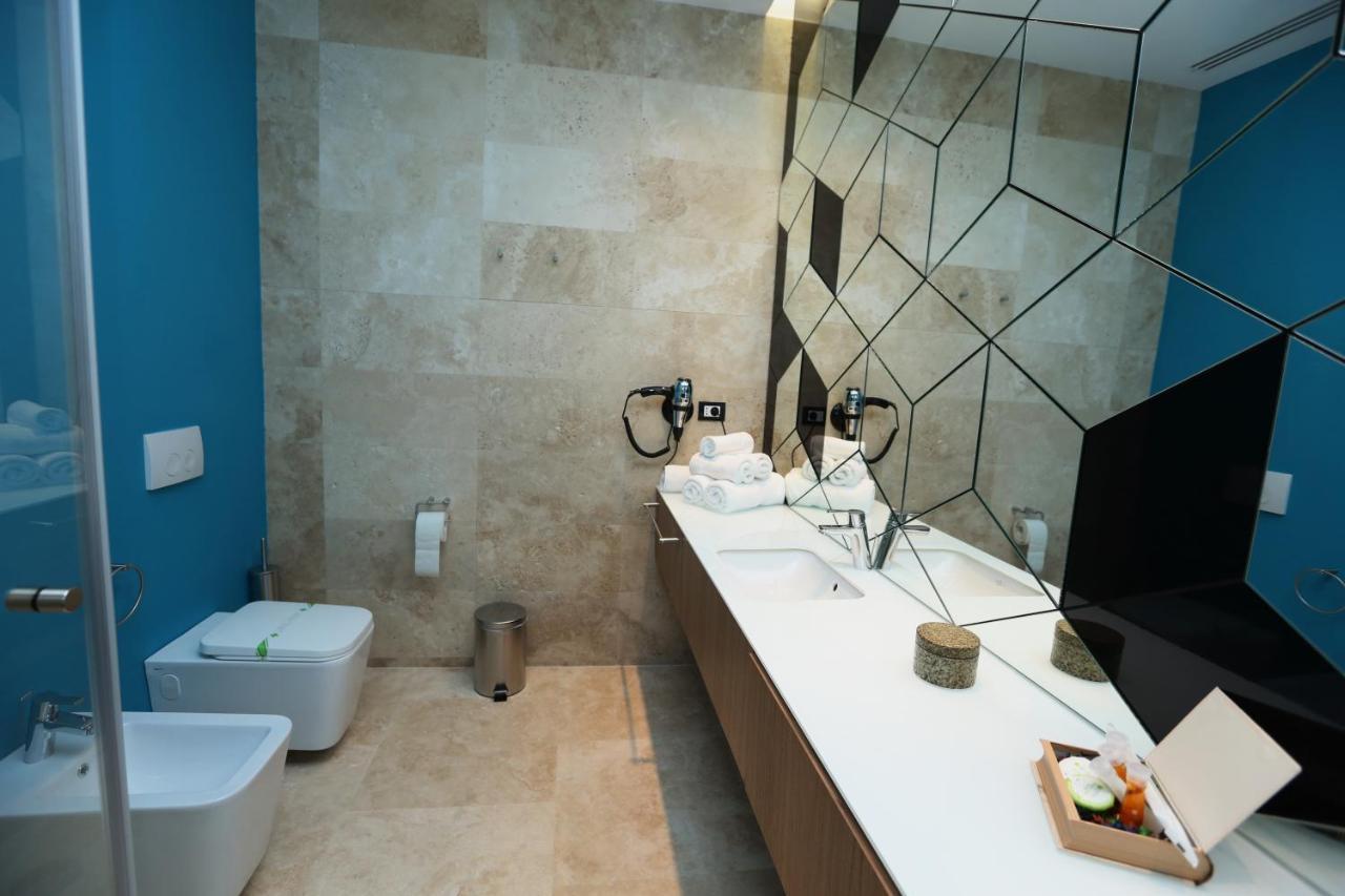 Valentino Rooms Focșani Bagian luar foto