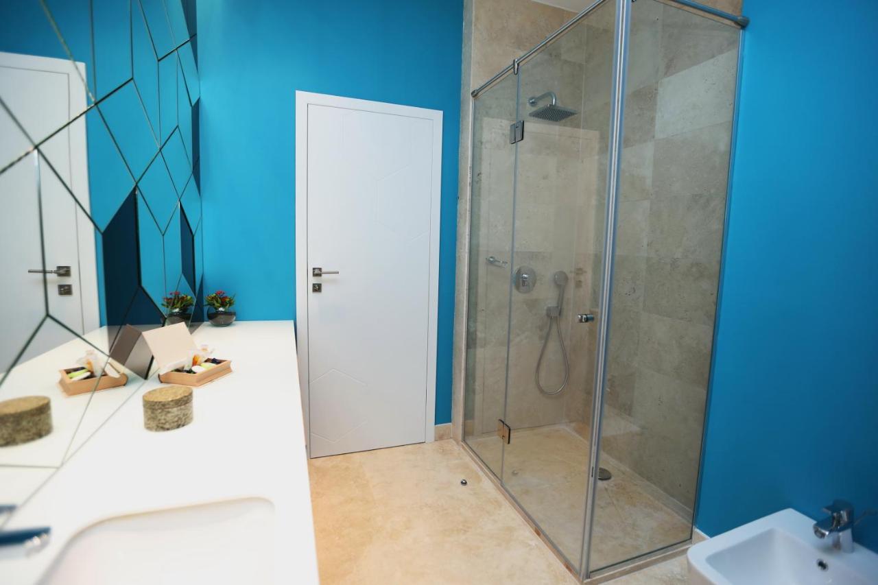 Valentino Rooms Focșani Bagian luar foto